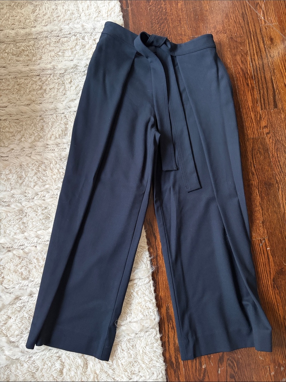 Club Monaco Navy-Black Wide-Leg Tie Waist Pants
